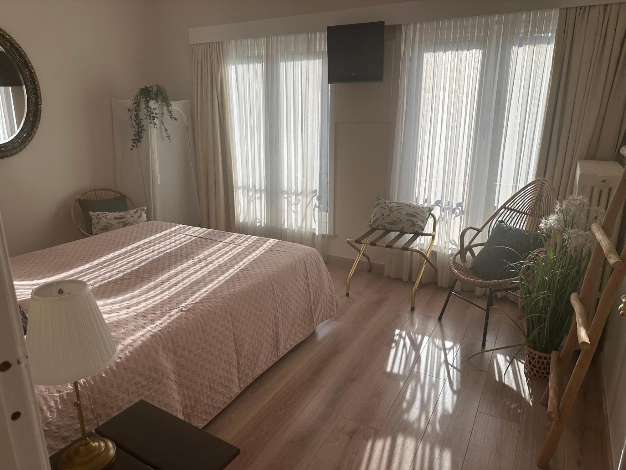 Guesthouse Saint-Jean ブルージュ エクステリア 写真